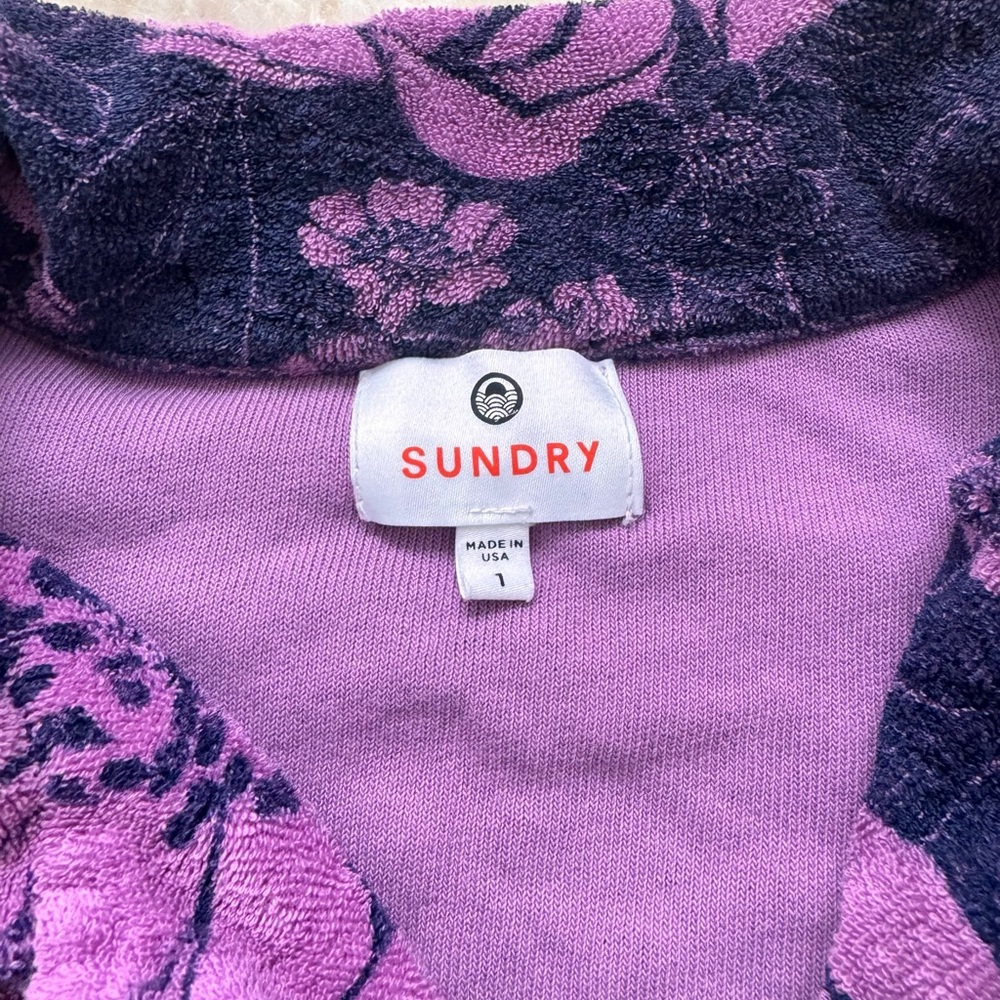 SUNDRY Women's Retro Floral Terry Shirt - Picture 6 of 8